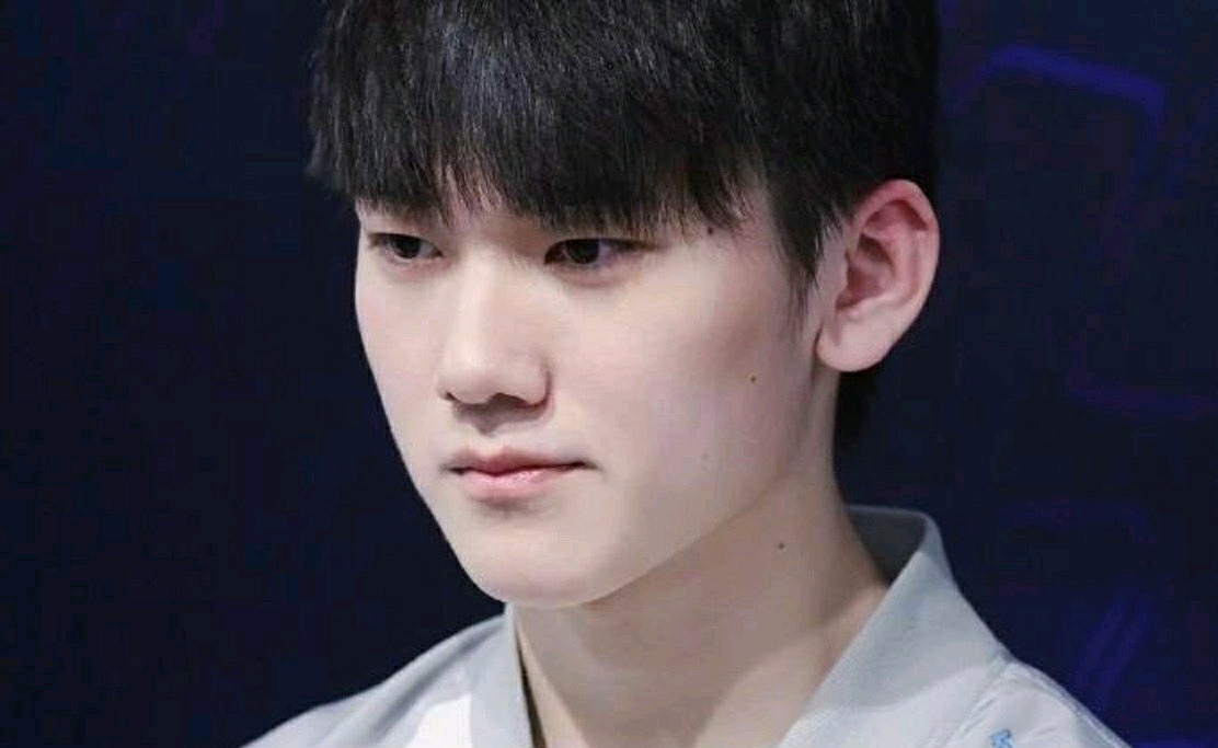 资讯全网寻找对面视角 我很想知道当时他看到了什么